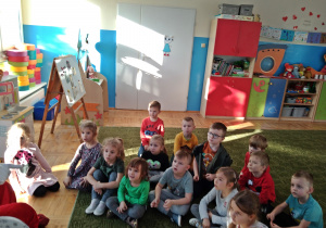 5- latki słuchaja opowieści Mikołaja