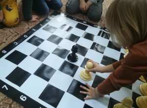 Zajęcia szachowe - poznajemy piona