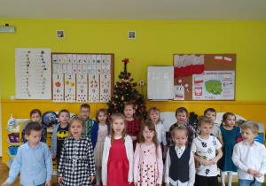 Dzieci mówią wiersz dla babci i dziadka