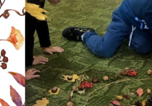 Dzieci układają mandalę ze skarbów jesieni