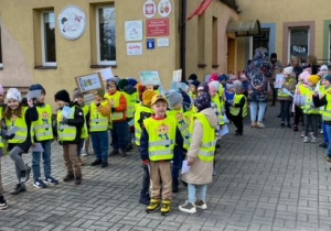 Dzieci czekają na wymarsz