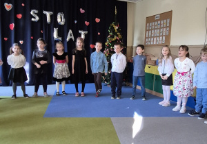 Występy dzieci z okazji Dnia Babci i Dziadka