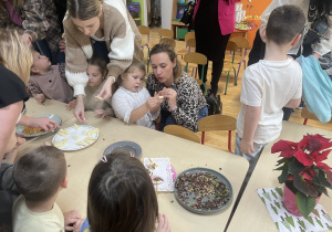 Dziecko pożyje do zdjęcia z mamą