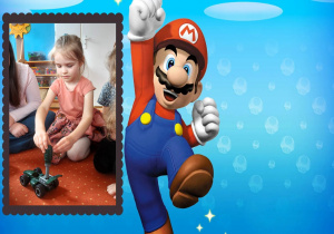 Dziewczynka wkręca plastikowa śrubę w plastikowym samochodzie