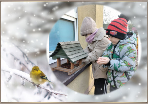 Dzieci dokarmiają ptaki wsypując ziarna do karmnika